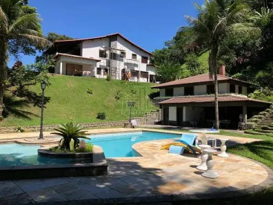 Fazenda/Sítio com 5 Quartos para alugar, 700m² no Espinhaço, Guapimirim