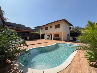 Casa de Condomínio com 4 Quartos à venda, 294m² no Jardim Indaiá, Embu das Artes