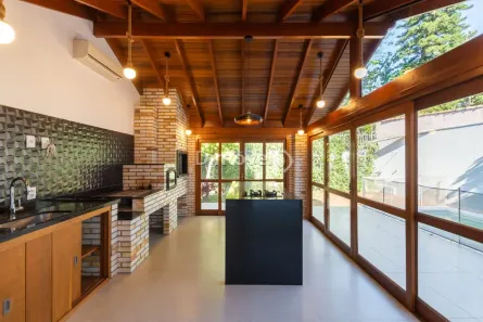 Casa com 4 Quartos à venda, 260m² no Ipanema, Porto Alegre