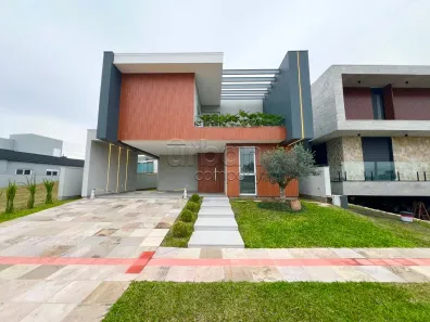 Sobrado com 4 Quartos à venda, 375m² no Centro Histórico, Nova Santa Rita