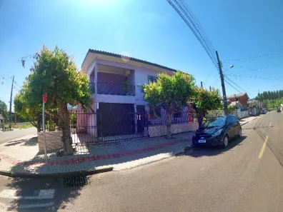 Casa com 3 Quartos à venda, 135m² no Alvorada, Chapecó