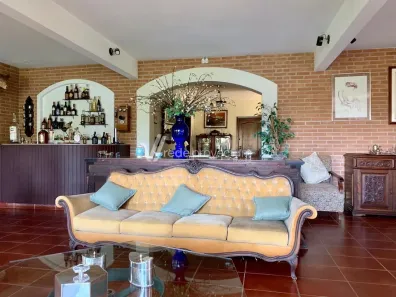 Fazenda/Sítio com 5 Quartos à venda, 800m² no Velhobol, Amparo