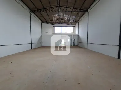 Galpão/Depósito/Armazém para alugar, 293m² no Novo Mundo, Uberlândia