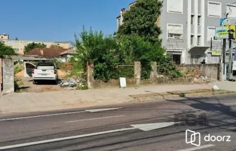 Lote/Terreno à venda, 656m² no Medianeira, Porto Alegre