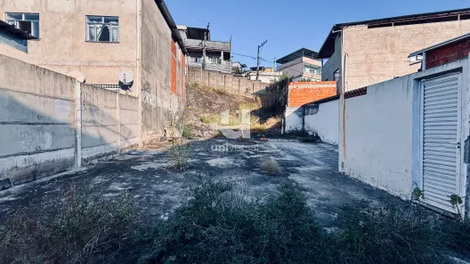 Lote/Terreno à venda, 400m² no Santa Luzia, Juiz de Fora