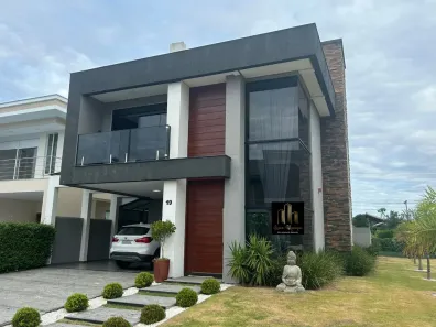 Casa com 3 Quartos à venda, 200m² no São João do Rio Vermelho, Florianópolis