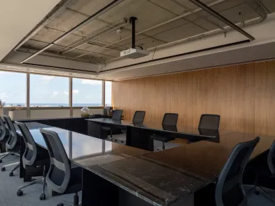 Sala Comercial para alugar, 900m² no Costa Azul, Salvador