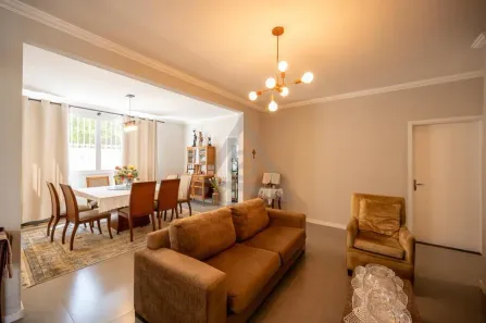 Casa com 5 Quartos para alugar, 325m² no Jardim das Paineiras, Campinas