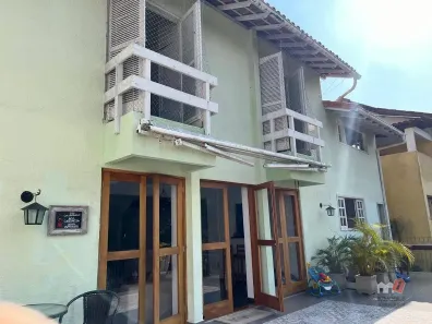 Casa com 6 Quartos à venda, 10m² no Carangola, Petrópolis