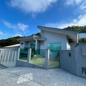 Casa com 3 Quartos à venda, 220m² no Centro, Guaramirim