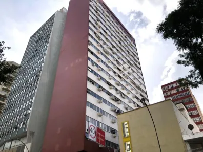 Sala Comercial com 1 Quarto para venda ou aluguel, 27m² no Centro, Curitiba