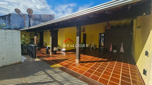 Casa com 4 Quartos à venda, 226m² no Champagnat, Londrina