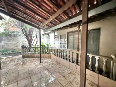 Casa com 3 Quartos à venda, 100m² no Kennedy, Contagem