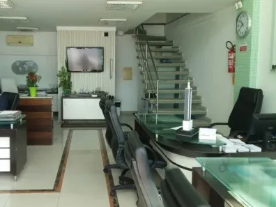Sala Comercial à venda, 128m² no Centro, Balneário Camboriú