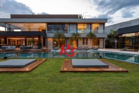 Casa de Condomínio com 7 Quartos à venda, 1400m² no Balneario Praia do Perequê, Guarujá