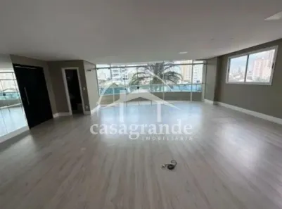 Apartamento com 3 Quartos para alugar, 170m² no Osvaldo Rezende, Uberlândia