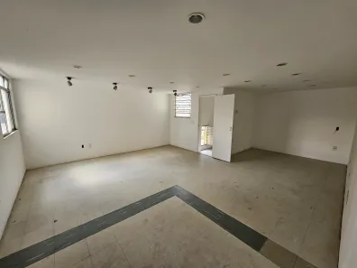Sala Comercial com 1 Quarto para alugar, 36m² no Centro, Macaé