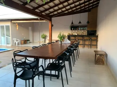 Casa com 3 Quartos à venda, 250m² no São João, Anápolis