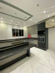 Sobrado com 2 Quartos para alugar, 135m² no Parque João Ramalho, Santo André