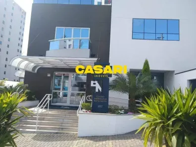 Sala Comercial para alugar, 32m² no Baeta Neves, São Bernardo do Campo