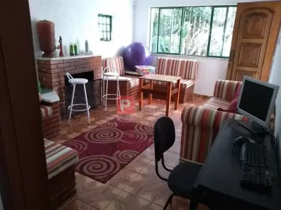 Casa com 4 Quartos à venda, 225m² no Jardim Aeroporto, São Paulo