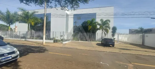 Prédio Comercial para alugar, 1800m² no Parque Rural Fazenda Santa Cândida, Campinas