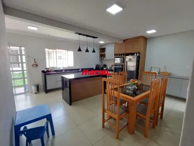 Casa com 3 Quartos à venda, 212m² no Palmeiras de São José, São José dos Campos