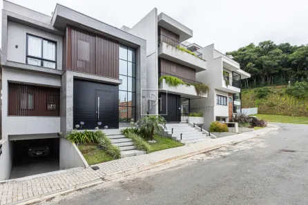 Casa de Condomínio com 3 Quartos à venda, 243m² no Campo Comprido, Curitiba
