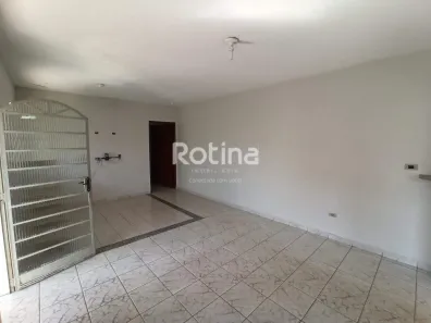 Casa com 2 Quartos à venda, 240m² no Santa Mônica, Uberlândia