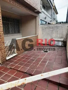 Casa com 2 Quartos à venda, 104m² no Marechal Hermes, Rio de Janeiro