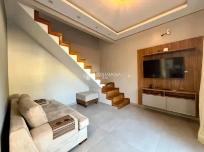 Casa com 3 Quartos para alugar, 119m² no Campeche, Florianópolis