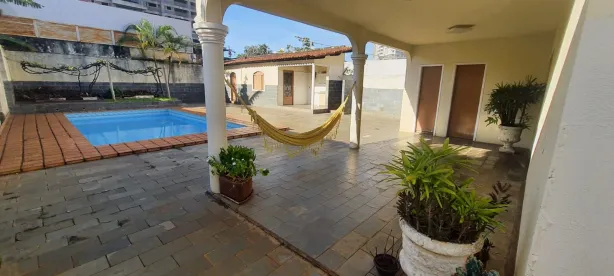 Casa com 4 Quartos à venda, 496m² no Nova Suiça, Goiânia