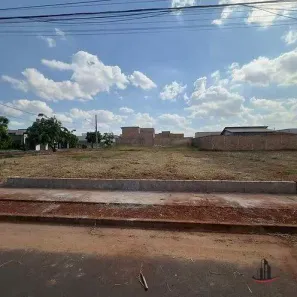 Lote/Terreno à venda, 255m² no Parque das Laranjeiras, Uberaba