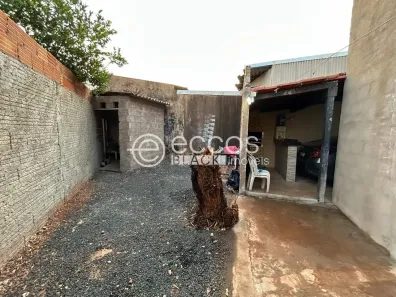 à venda, 493m² no Presidente Roosevelt, Uberlândia