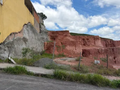 Lote/Terreno à venda, 382m² no Bosque dos Pinheiros, Juiz de Fora