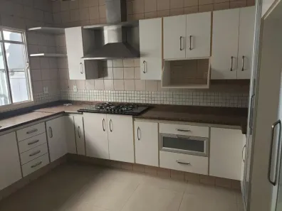 Casa de Condomínio com 4 Quartos à venda, 230m² no Jardim Riviera, Franca