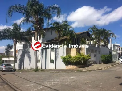 Sobrado com 3 Quartos à venda, 428m² no Vila Scarpelli, Santo André