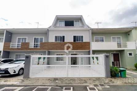 Sobrado com 3 Quartos à venda, 131m² no Boqueirão, Curitiba