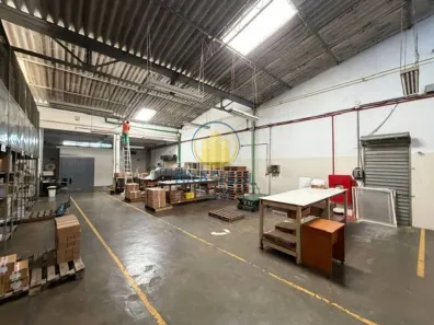 Galpão/Depósito/Armazém para alugar, 550m² no Socorro, São Paulo