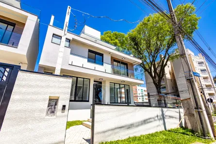 Sobrado com 3 Quartos à venda, 257m² no Santa Quitéria, Curitiba