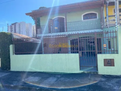 Sobrado com 4 Quartos para alugar, 303m² no Jardim do Chafariz, Pindamonhangaba