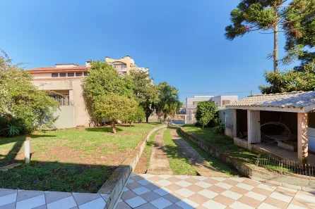 Lote/Terreno à venda, 630m² no Capão Raso, Curitiba