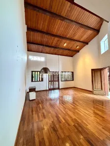Casa com 3 Quartos à venda, 200m² no Vila Madalena, São Paulo