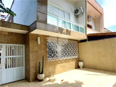 Casa com 5 Quartos à venda, 275m² no Ponta da Praia, Santos