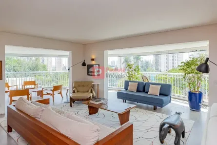 Apartamento com 4 Quartos à venda, 246m² no Vila Sofia, São Paulo