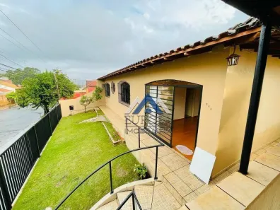 Casa com 3 Quartos à venda, 181m² no Hedy, Londrina