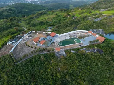 Fazenda/Sítio com 3 Quartos à venda, 350m² no Mandacaru, Gravatá