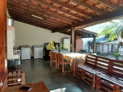 Casa com 3 Quartos à venda, 269m² no Nossa Senhora das Graças, Uberlândia