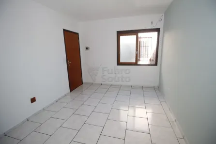 Sala Comercial para alugar, 18m² no Centro, Pelotas