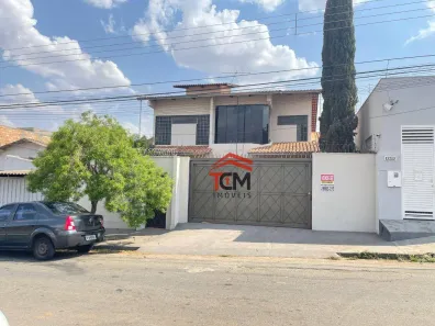 Casa com 5 Quartos à venda, 339m² no Setor Marechal Rondon, Goiânia
